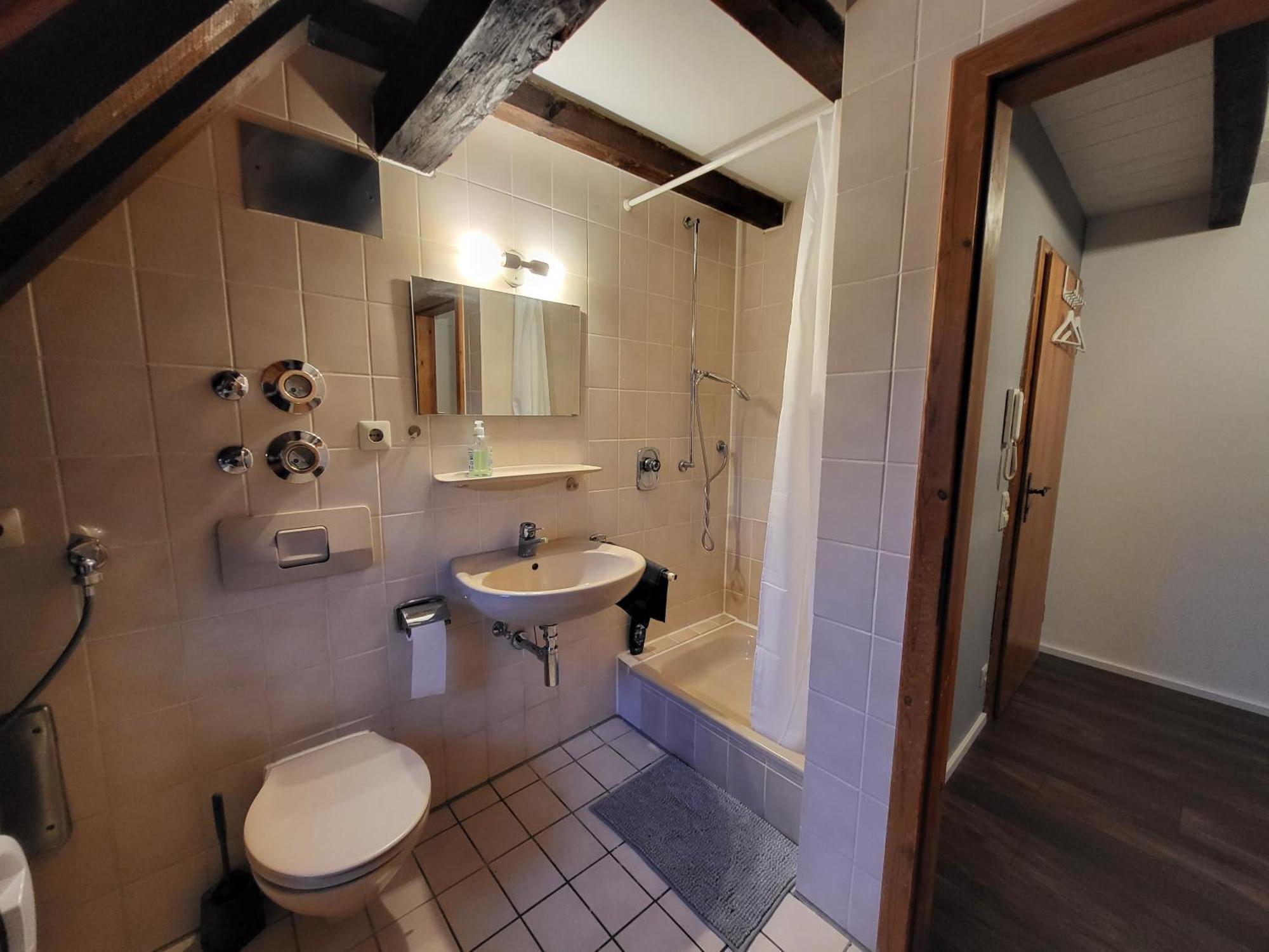 Fachwerk Maisonette In Nuertingen Eksteriør bilde
